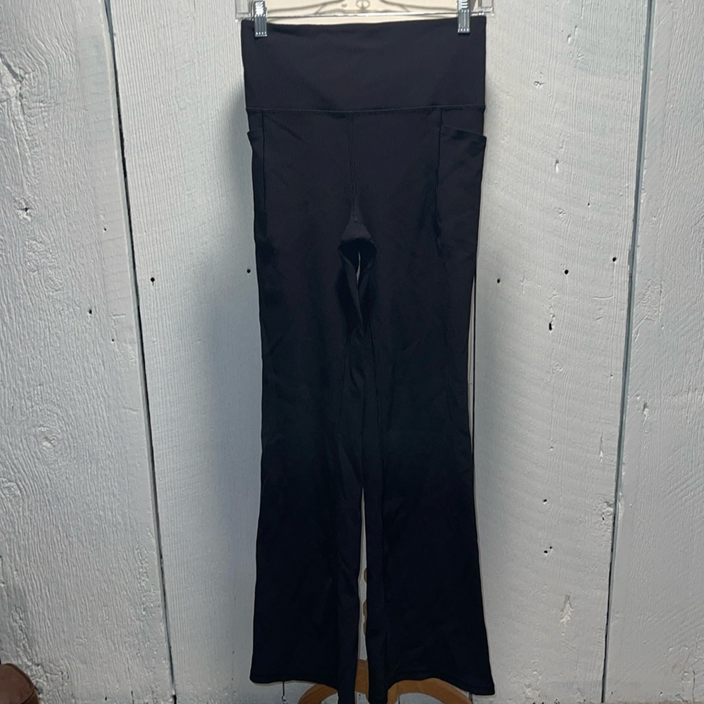 Athleta Black Ribbed Flare Pants Size Medium